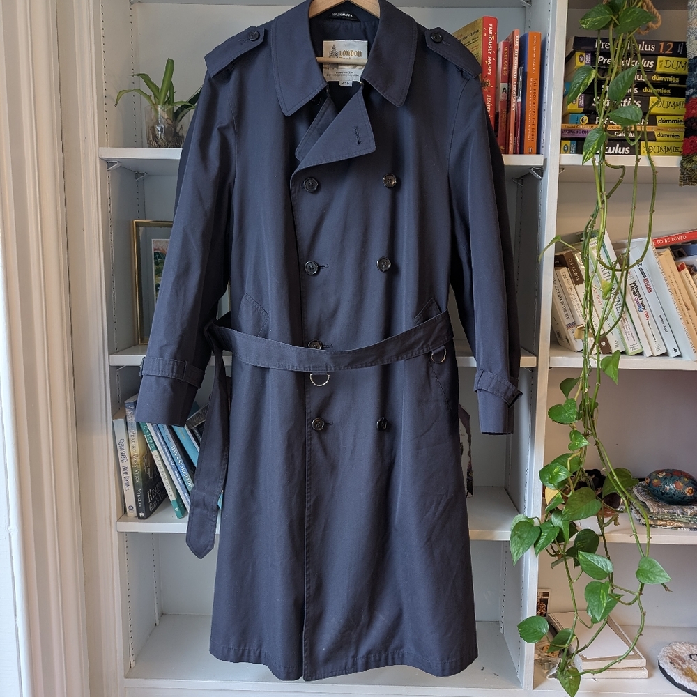 Vintage London Fog Trench Coat Lightweight Oversized Navy Plaid Lining Large 42R